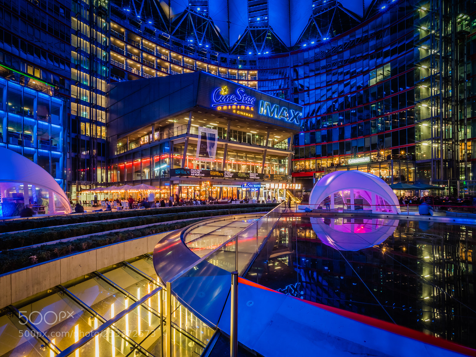 Olympus OM-D E-M1 Mark II sample photo. Imax - berlin photography
