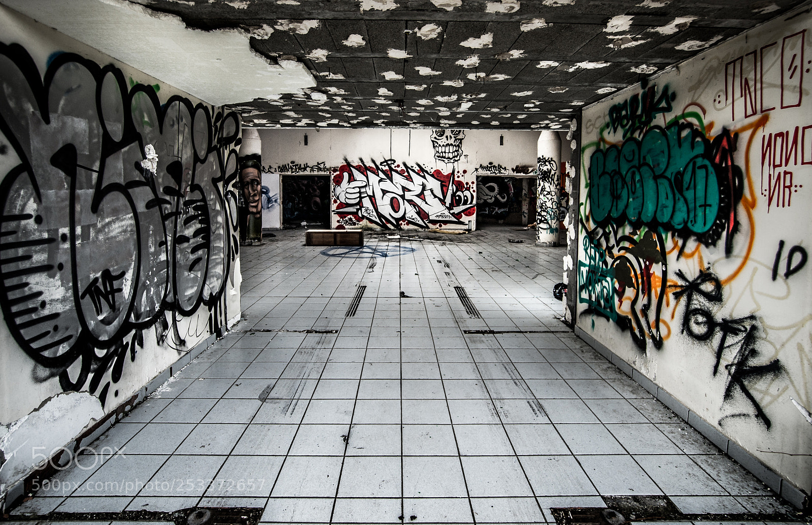 Pentax K-5 II sample photo. Squat photography