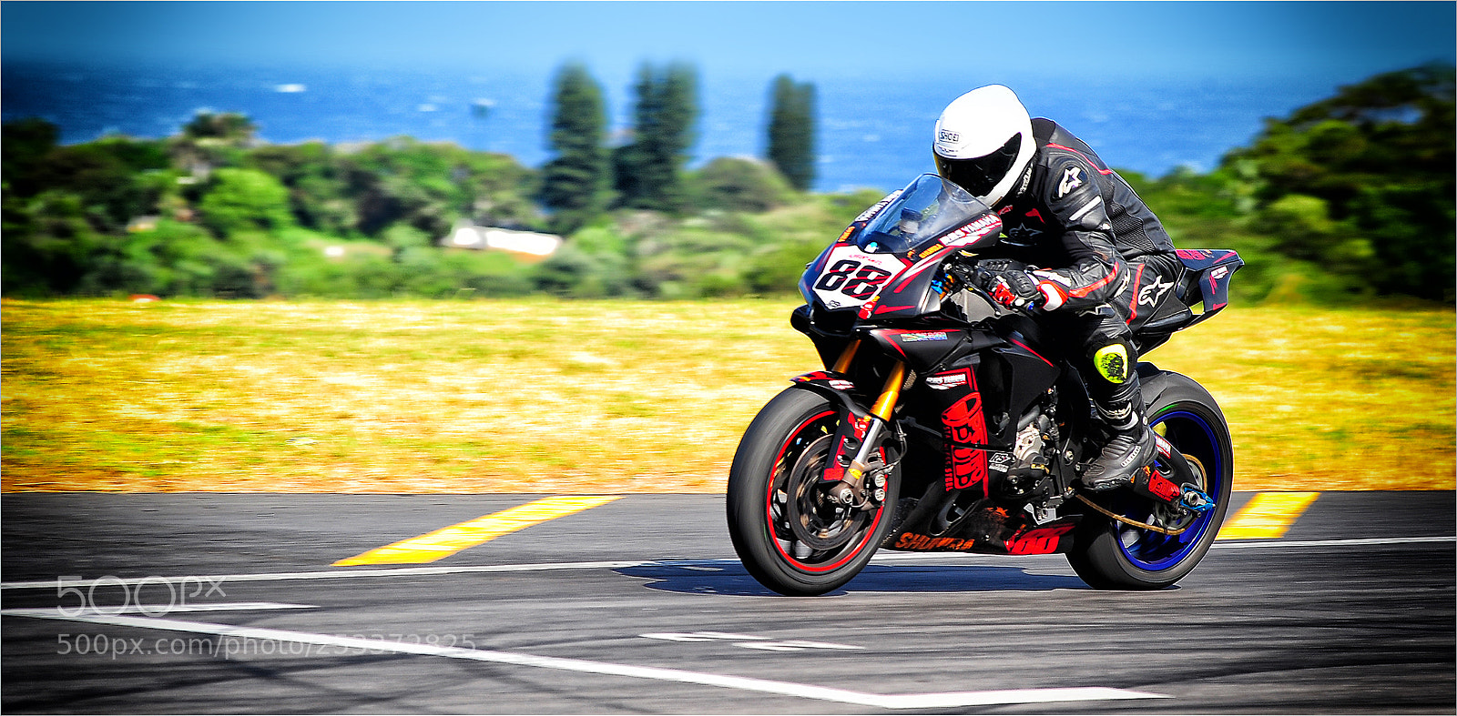 Nikon D700 sample photo. Racing by the sea photography