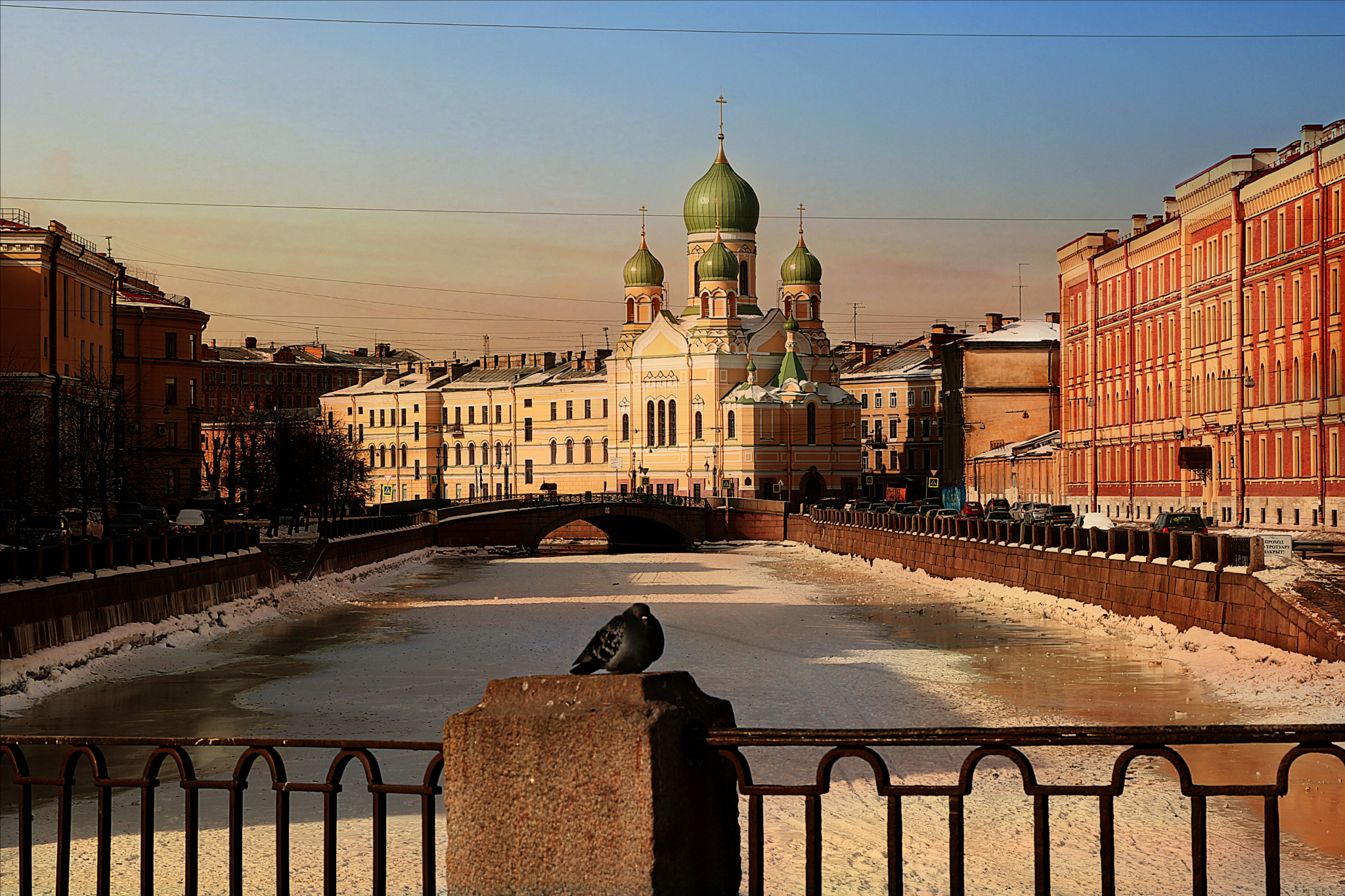 Canon EOS 750D (EOS Rebel T6i / EOS Kiss X8i) sample photo. Церковь Исидора Юрьевского и Могилевский мост photography