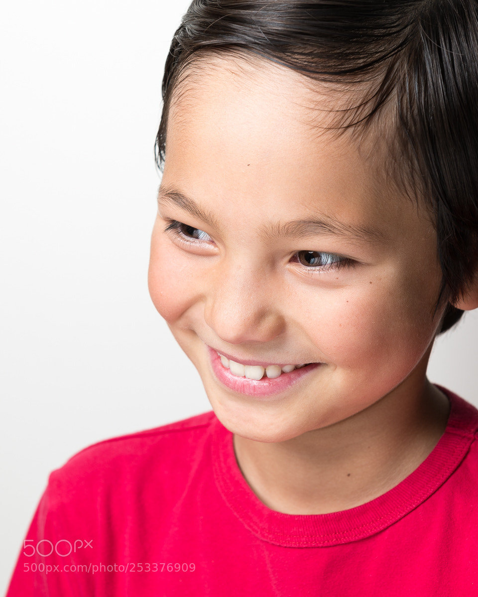 Nikon D850 sample photo. Red t-shirt photography
