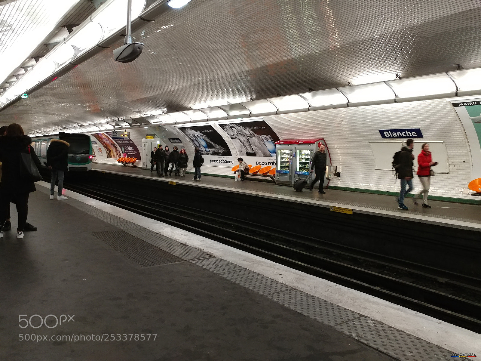 LG V20 sample photo. Paris photography