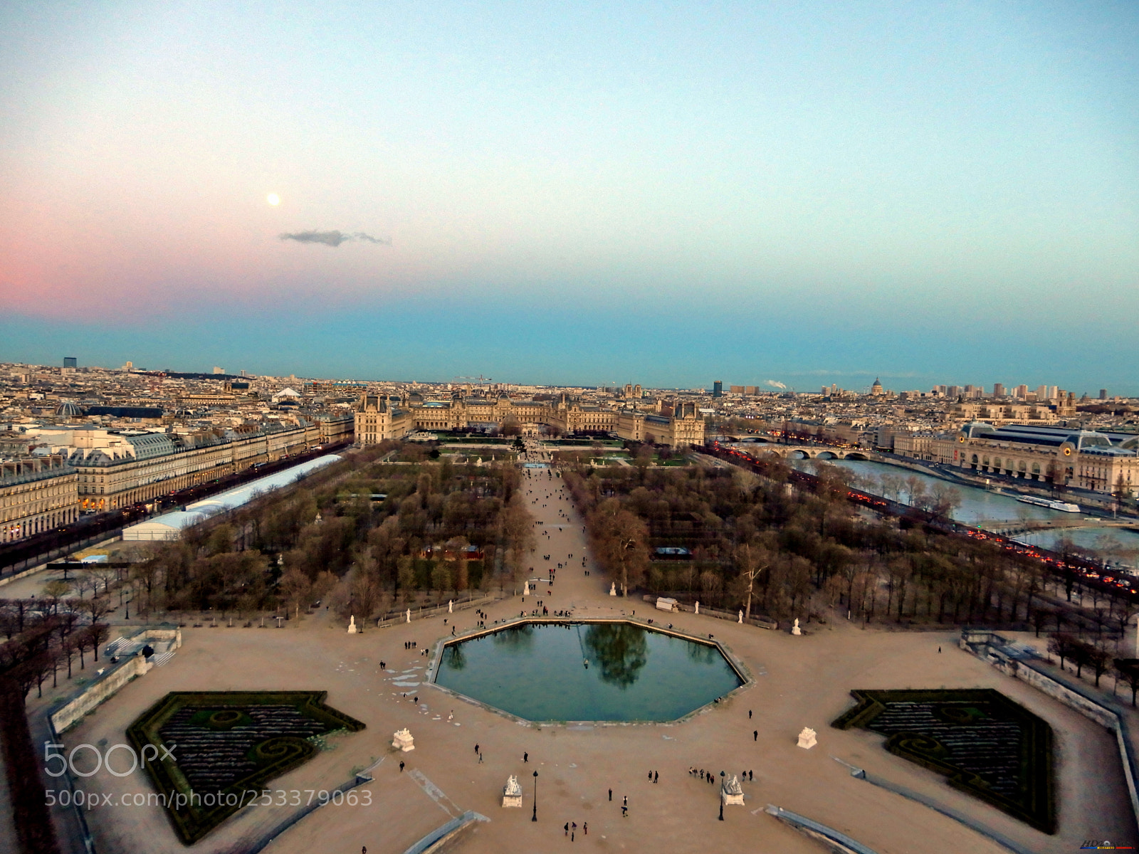 Nikon Coolpix A900 sample photo. Paris photography
