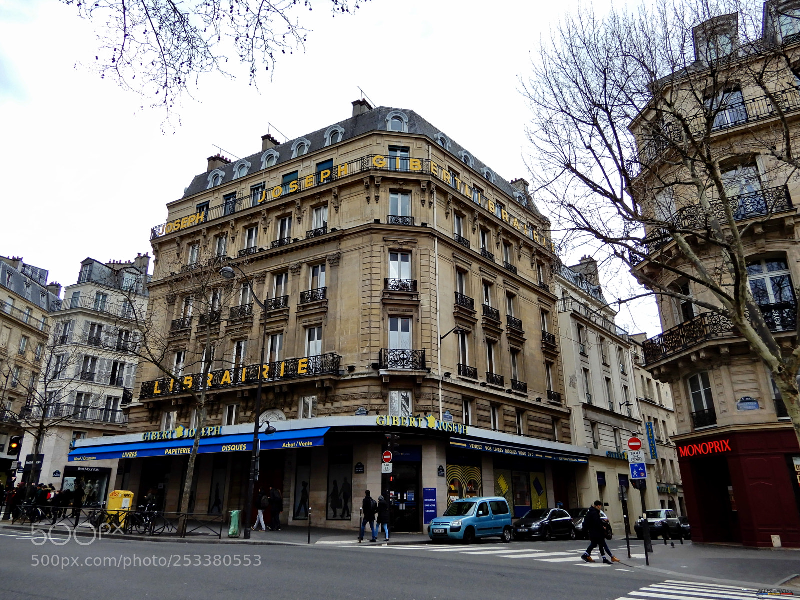 Nikon Coolpix A900 sample photo. Paris photography