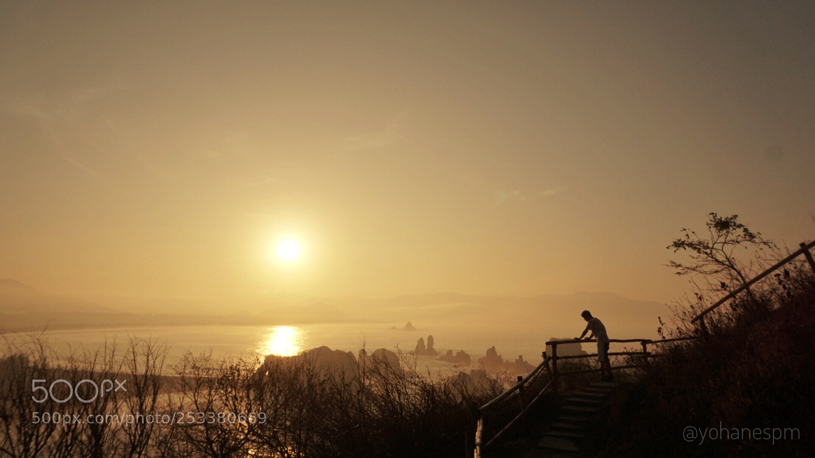Sony a6000 sample photo. Waiting :) photography