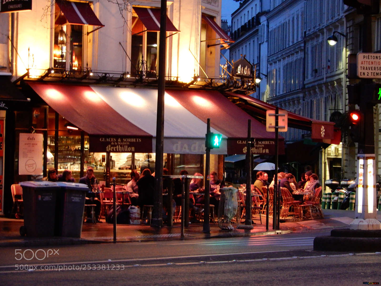 Nikon Coolpix A900 sample photo. Paris photography