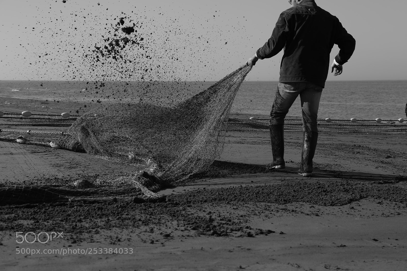 Canon EOS 6D + Canon EF 24-105mm F4L IS USM sample photo. Fishing net photography