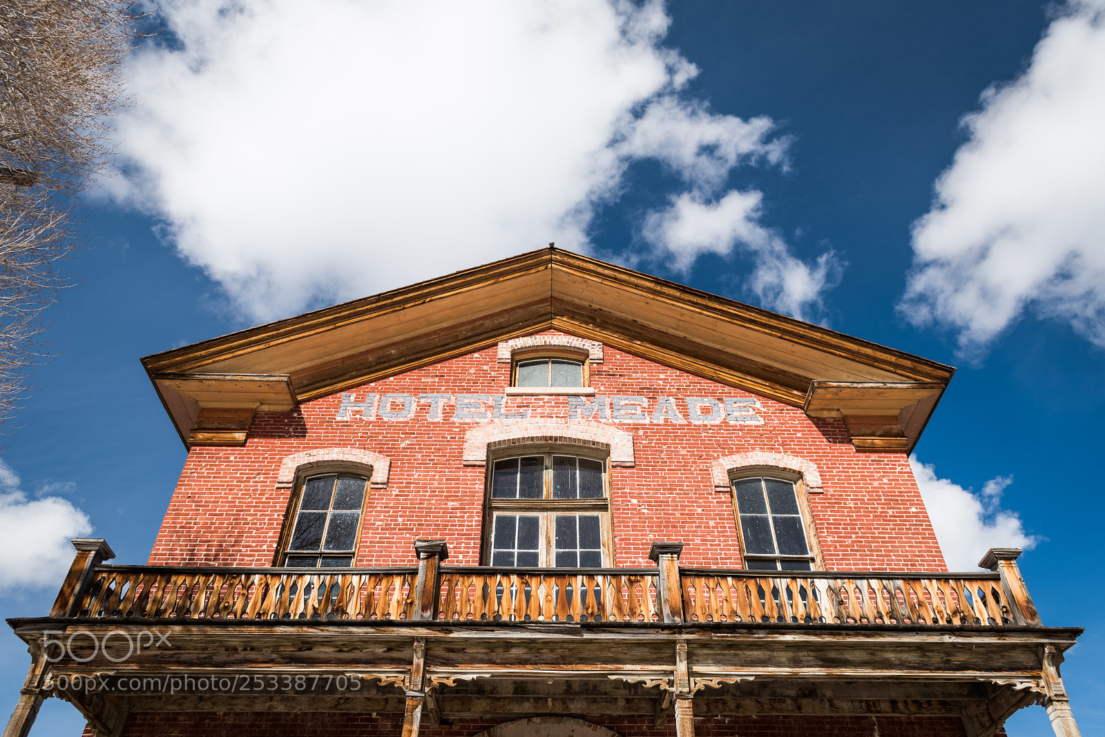 Nikon D810 sample photo. Hotel front photography