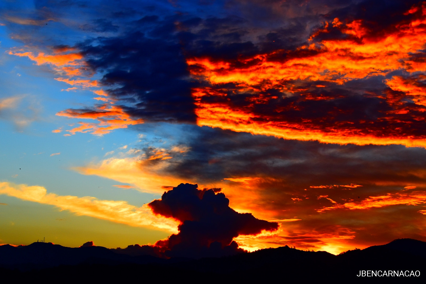 Nikon D5600 sample photo. Sky fire photography