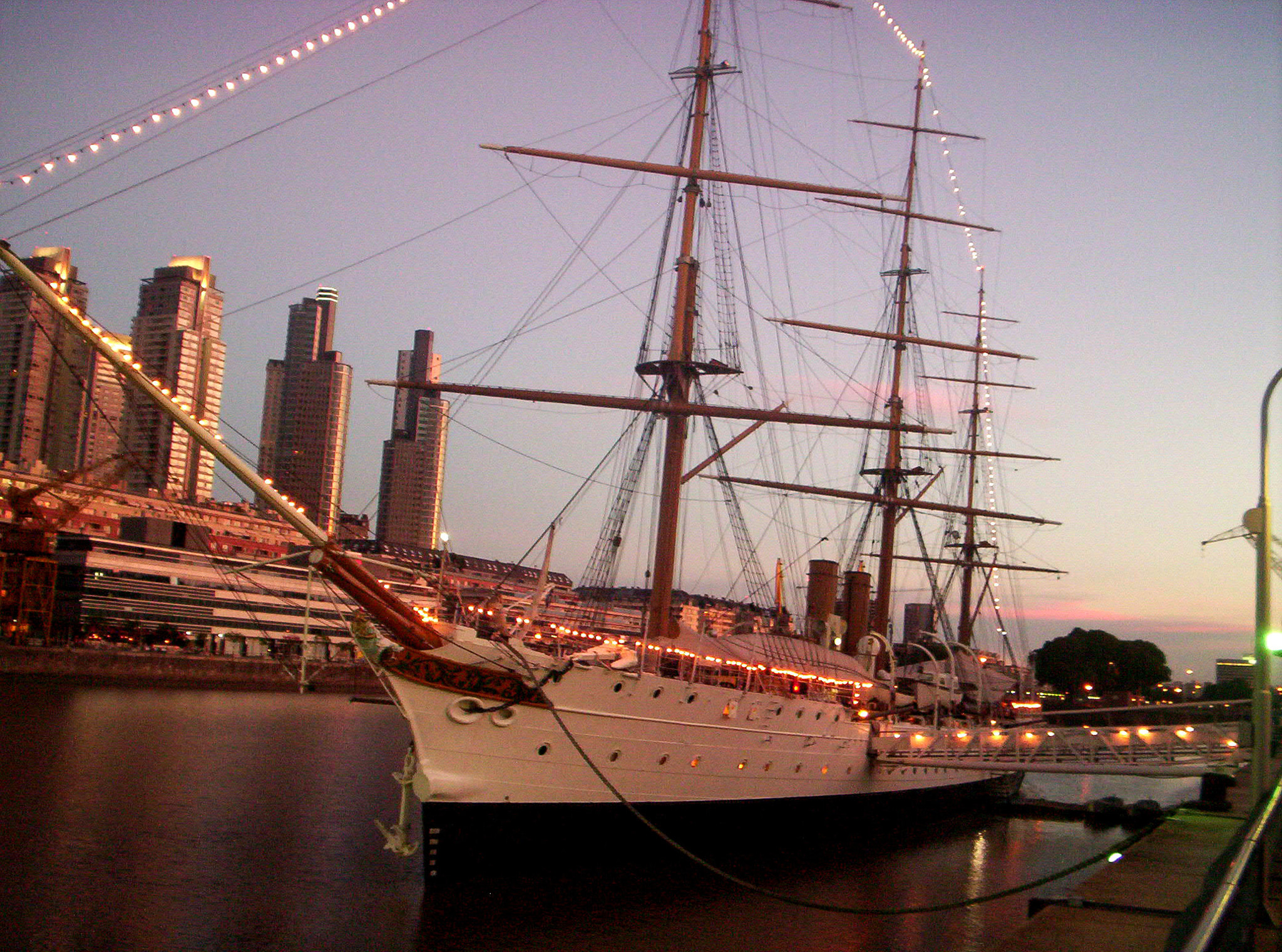Kodak EASYSHARE CX7300 DIGITAL CAMERA sample photo. Frigate sarmiento photography