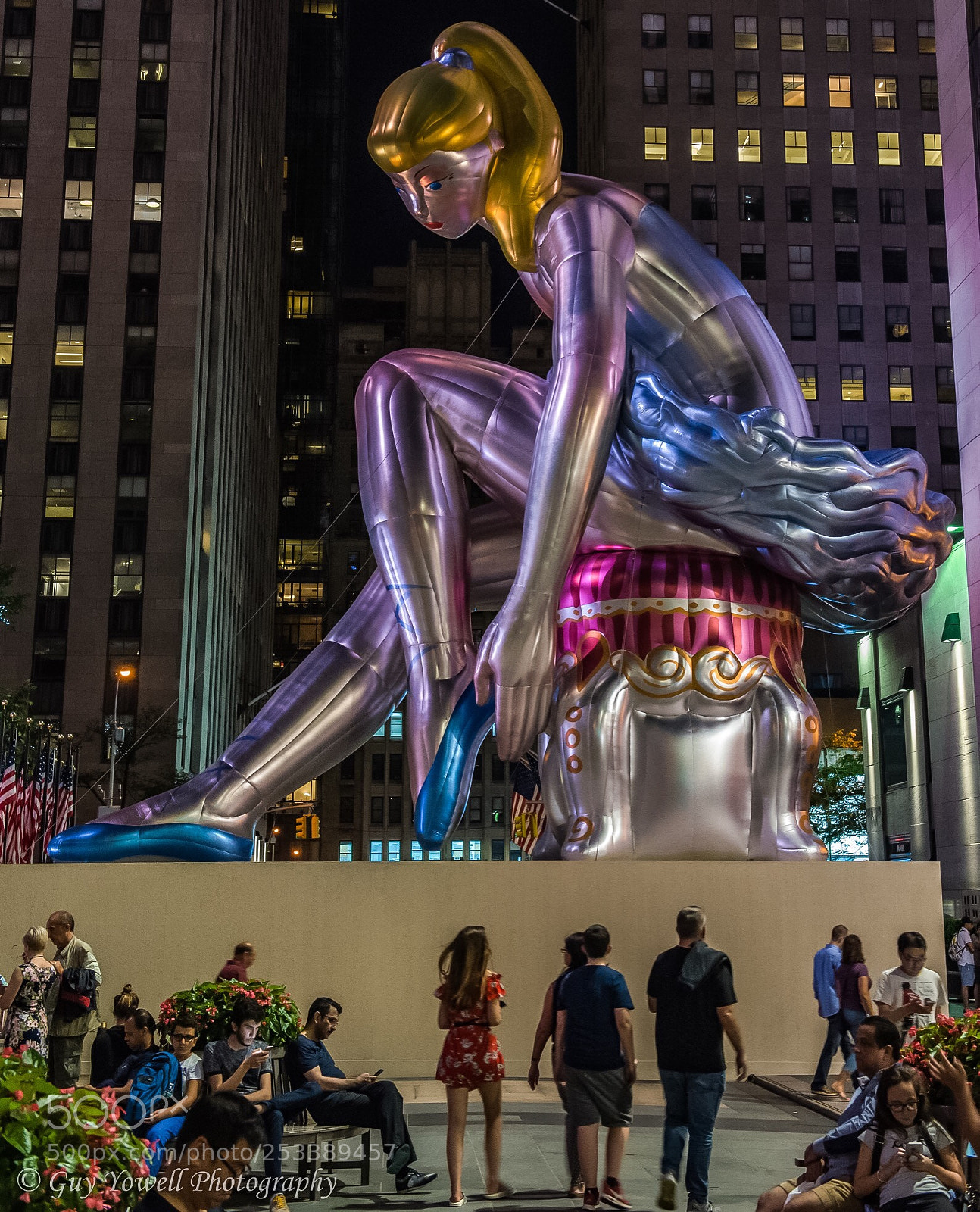 Nikon D800E sample photo. Sculpture, rockefeller center photography