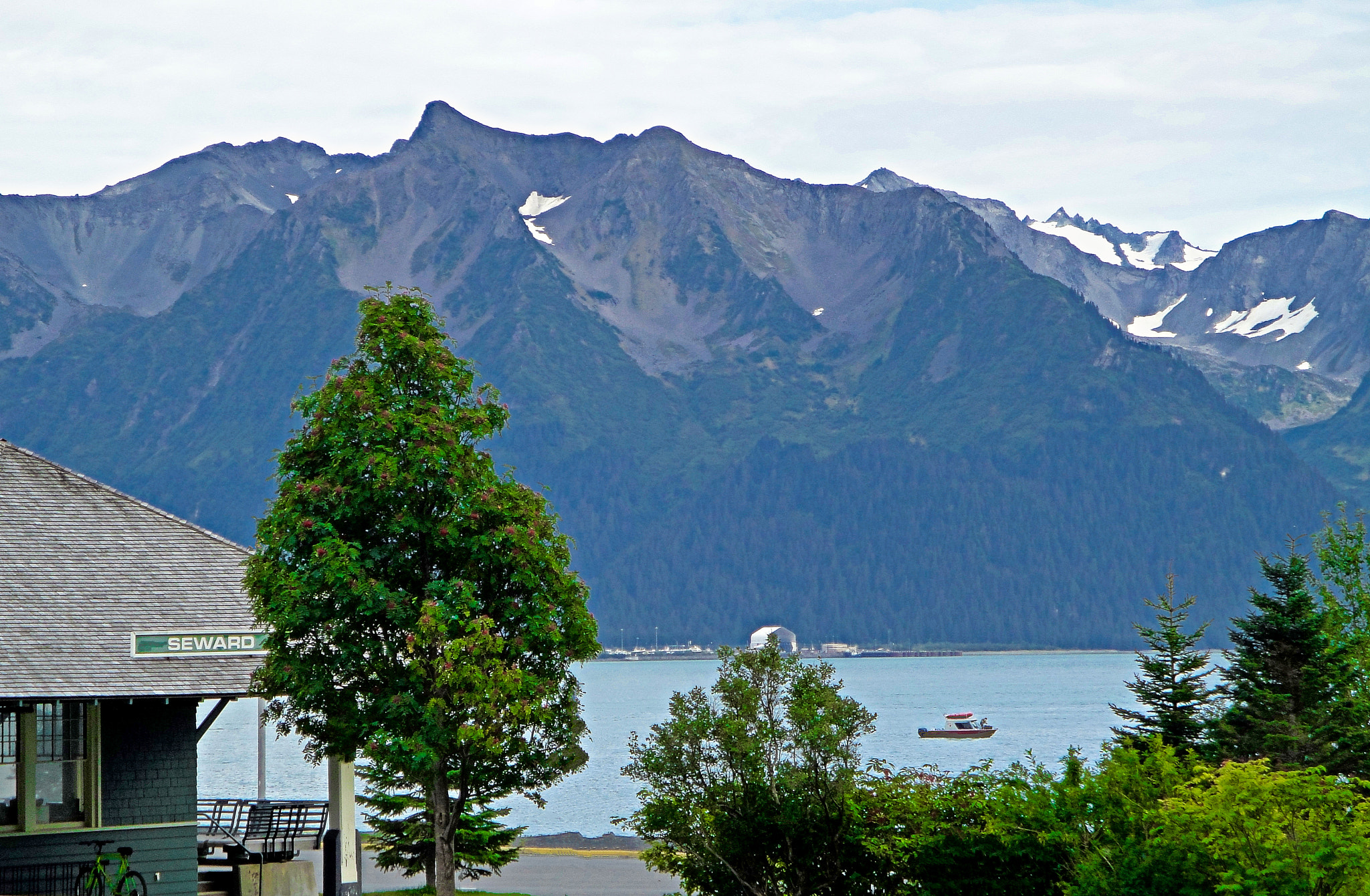 Sony Cyber-shot DSC-W290 sample photo. Majestic seward view photography
