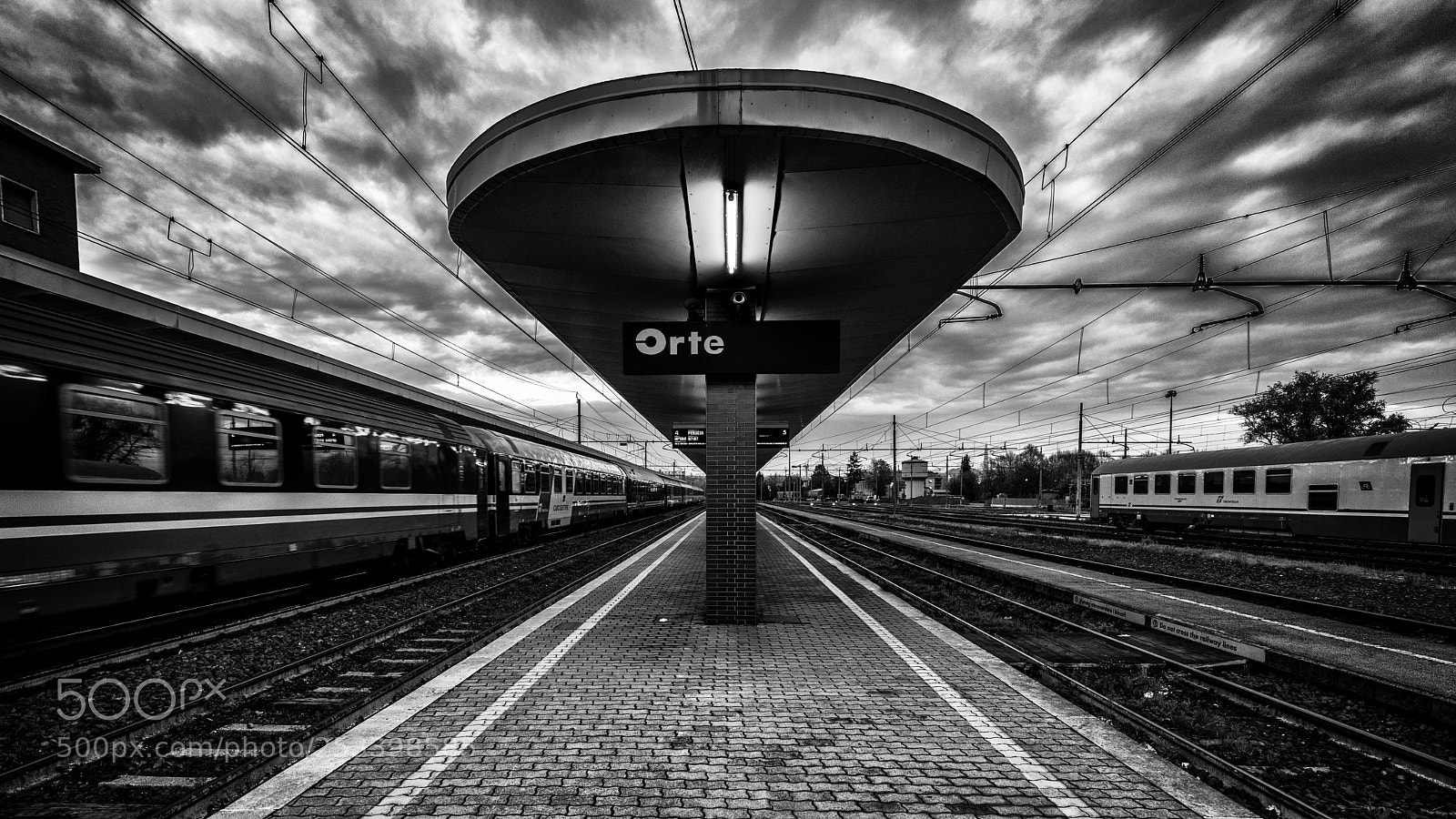 Sony a7R II sample photo. Railway station #667 photography