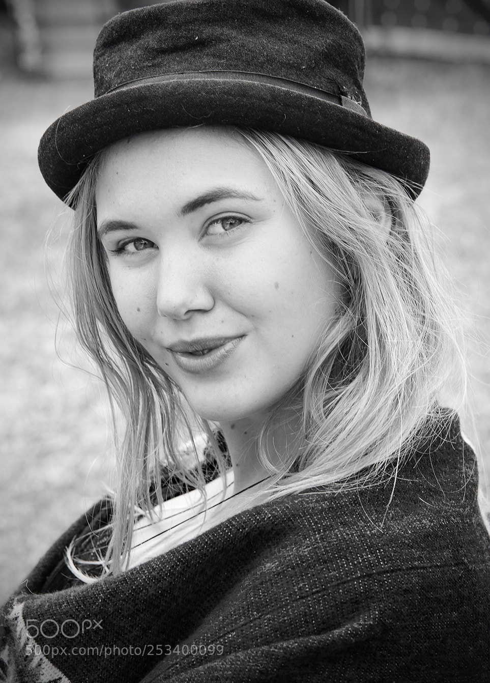 Nikon D7000 sample photo. Extravagant girl photography