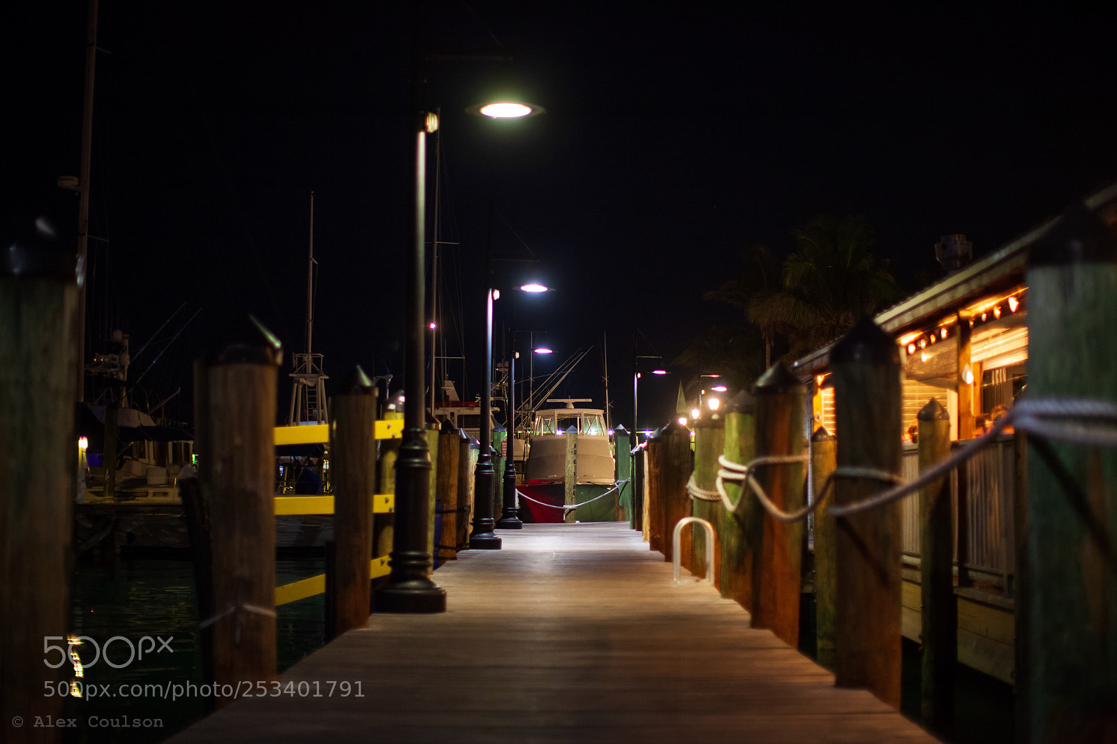 Canon EOS 5D Mark II sample photo. Any port in a photography