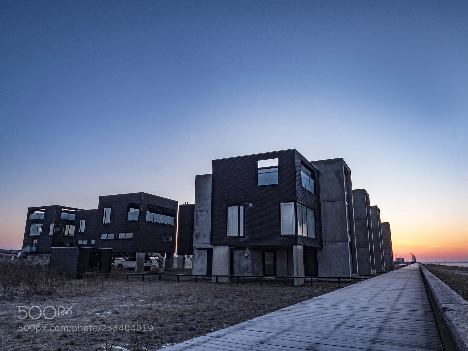 Olympus OM-D E-M5 II sample photo. A clear cool morning photography
