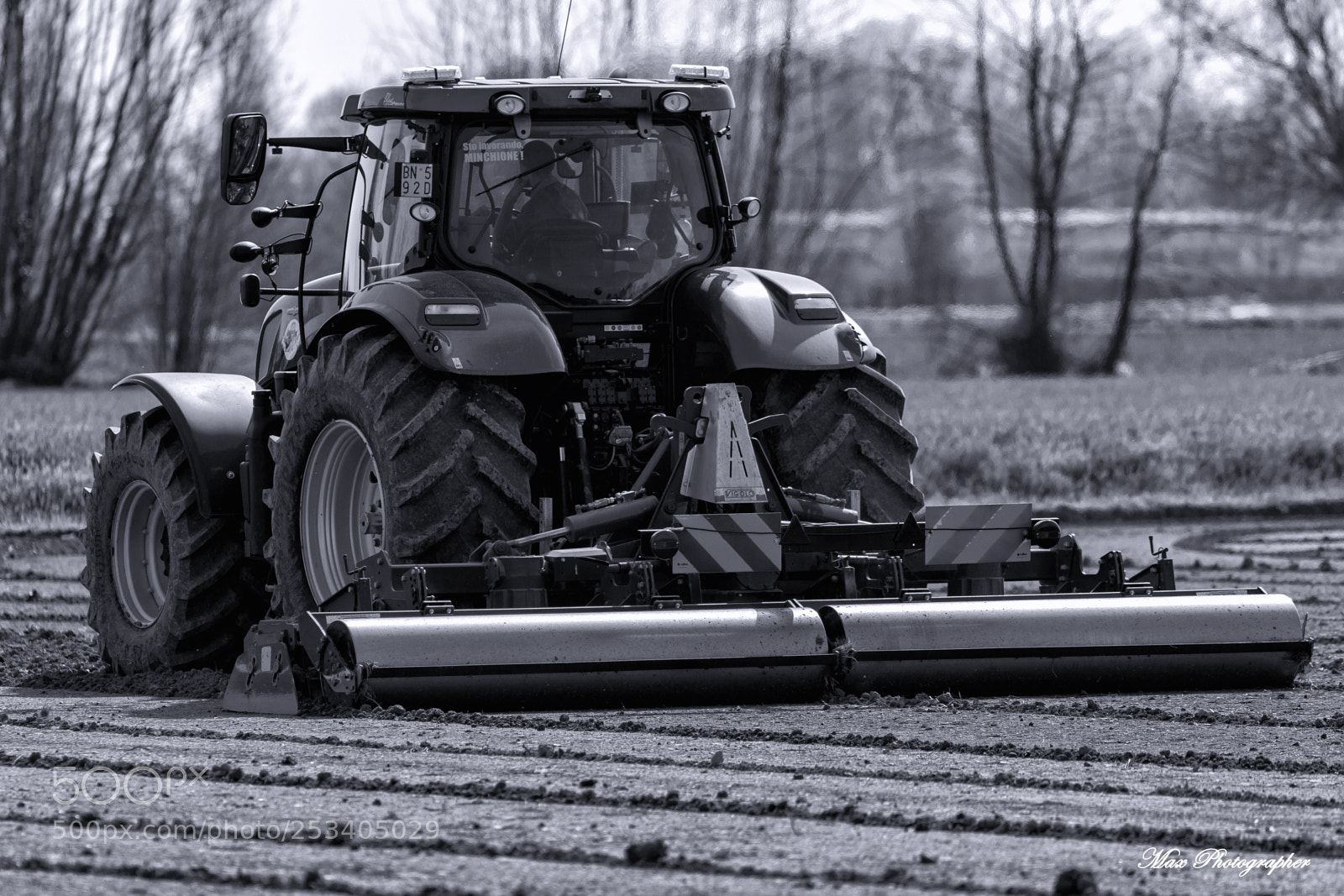 Nikon D3X sample photo. New holland t7 lwb photography