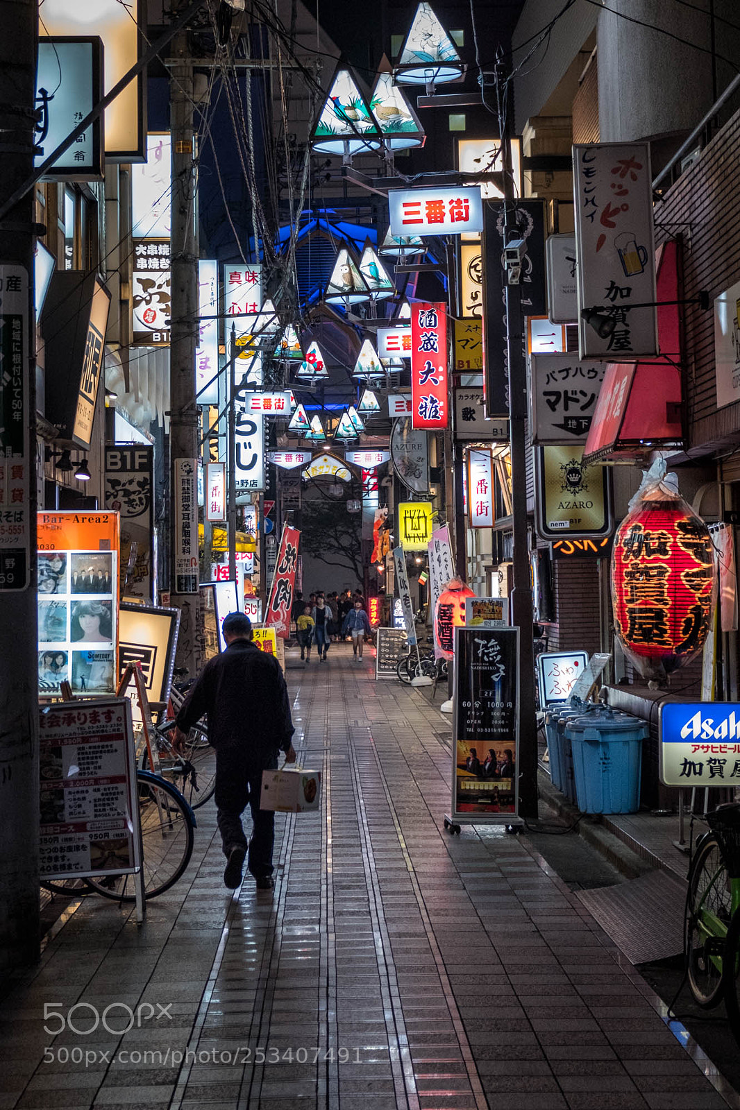 Fujifilm X-T2 sample photo. Nakano night delivery photography