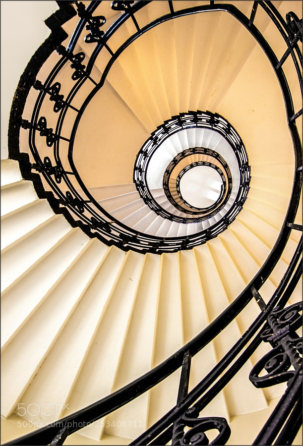Canon EOS 600D (Rebel EOS T3i / EOS Kiss X5) sample photo. * stairs photography