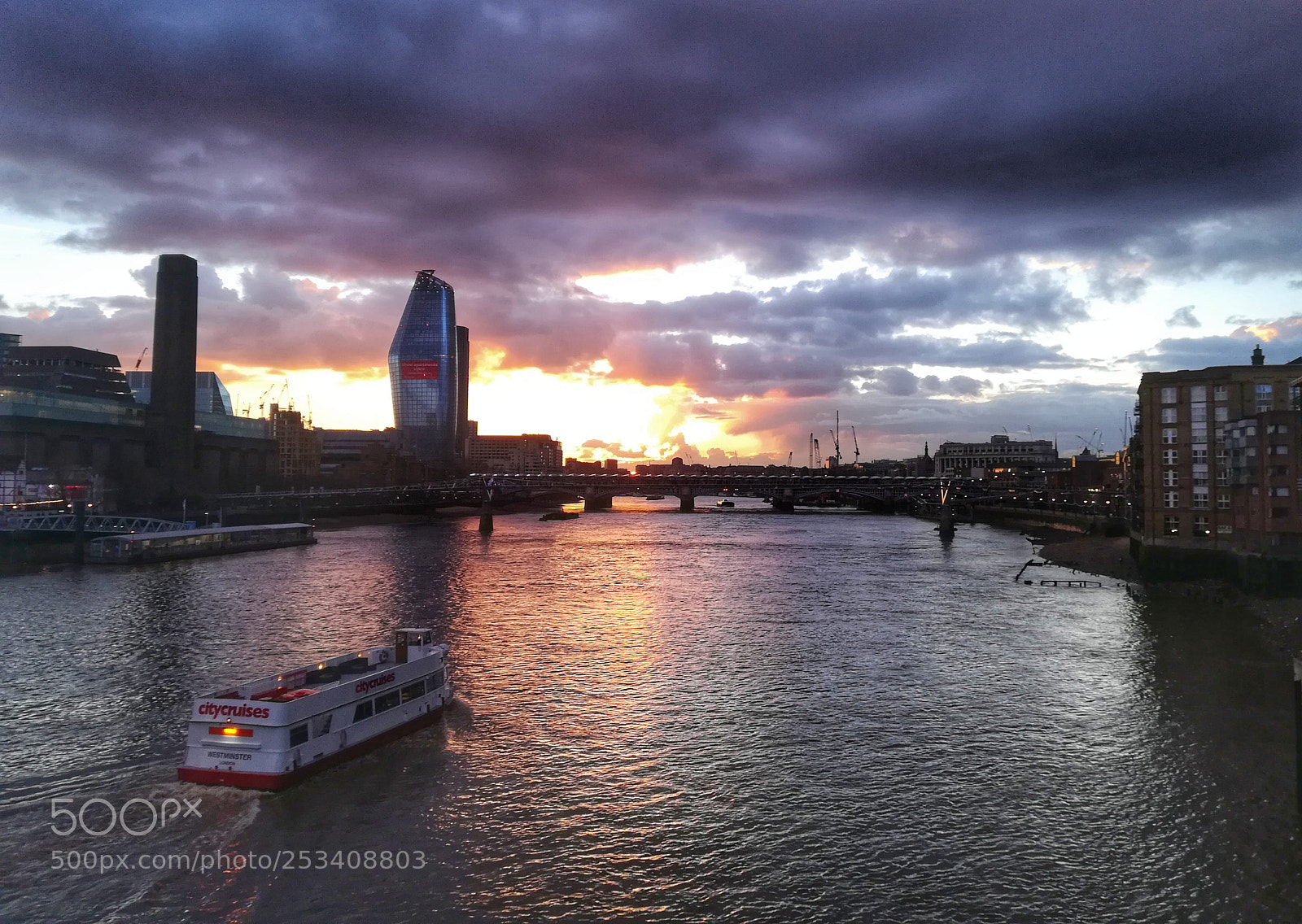 HUAWEI PRA-LX1 sample photo. Sunset on the thames photography