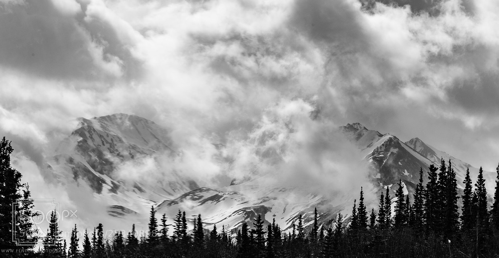 Canon EOS 760D (EOS Rebel T6s / EOS 8000D) sample photo. Moody mountains photography