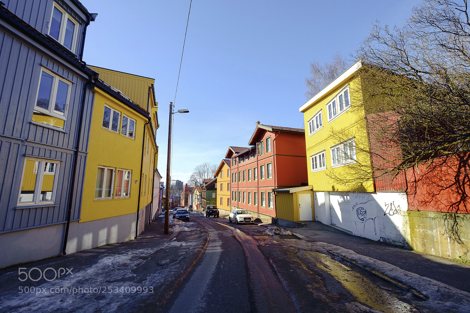 Fujifilm X-Pro1 sample photo. Colourful ullensaker gata at photography