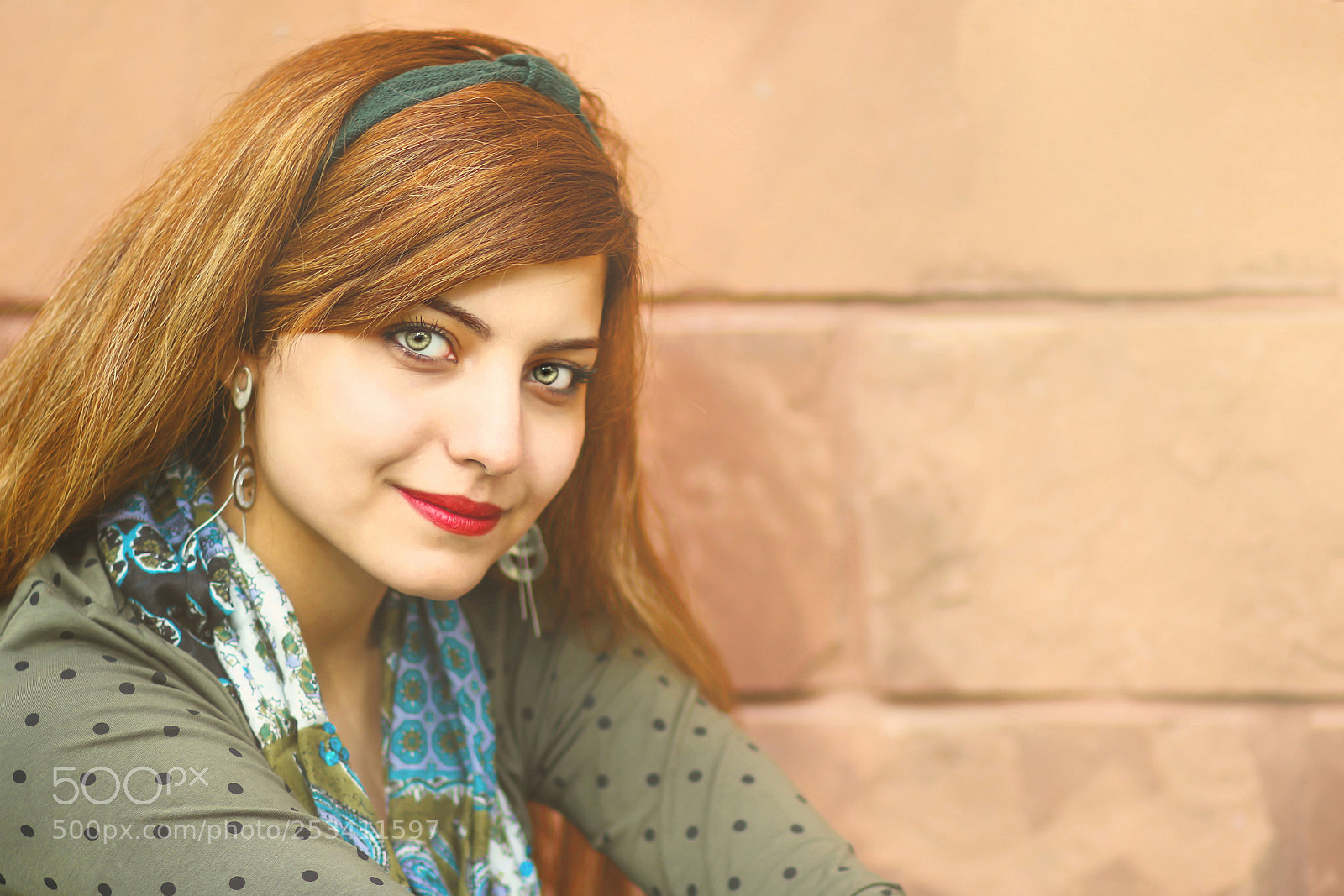 Canon EOS 7D Mark II sample photo. Green eyes photography
