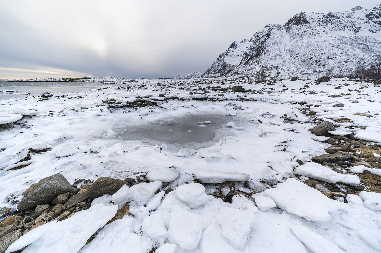 Sony a7R III sample photo. Ice on the shoreline photography