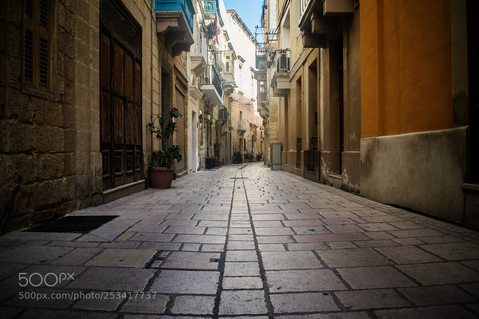 Nikon D3300 sample photo. Historical narrow street in photography