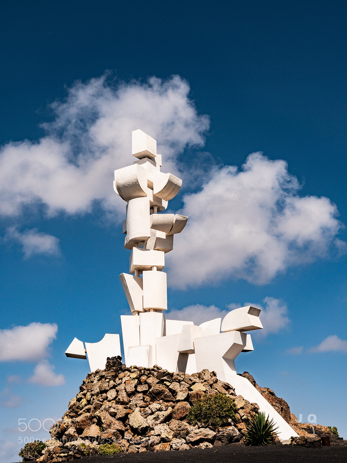 Panasonic Lumix DC-G9 sample photo. Monumento al campesino photography