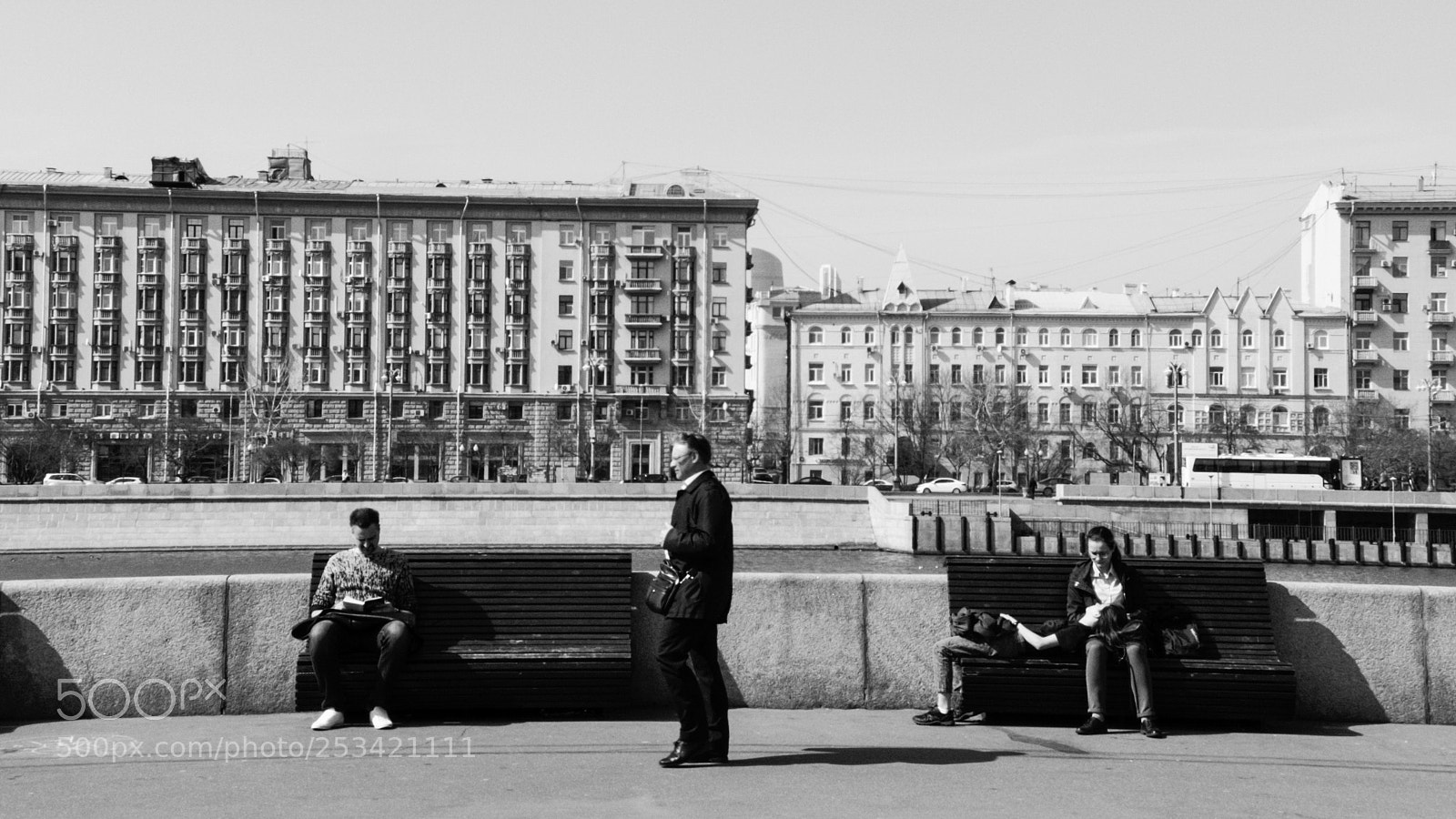 Fujifilm X30 sample photo. No place to sit photography