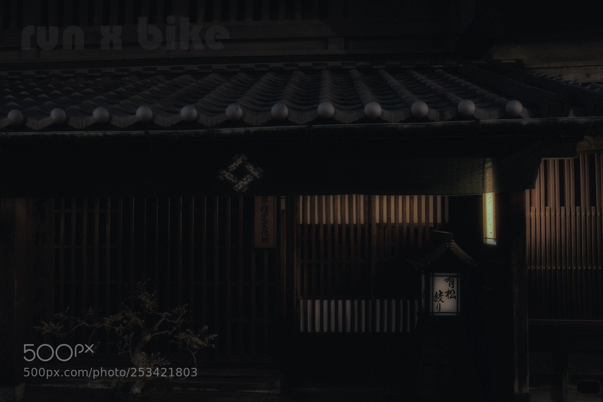 Sony a7 II sample photo. Old japanese light. photography
