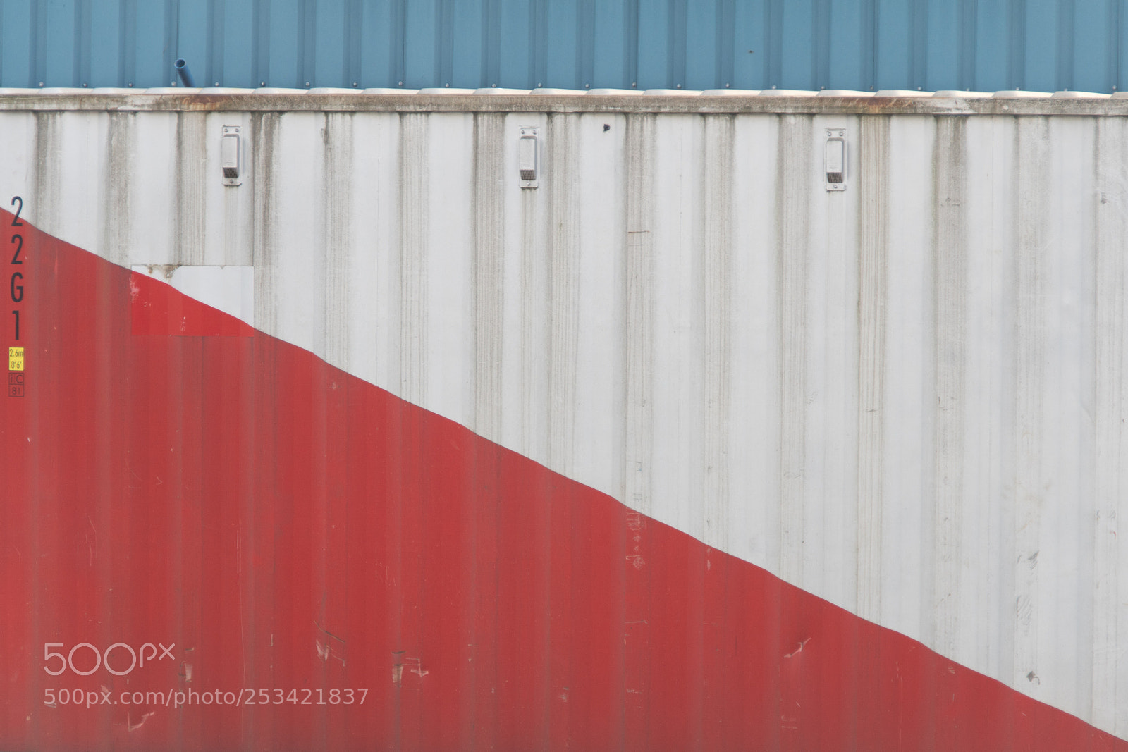 Sony ILCA-77M2 sample photo. Pattern photography