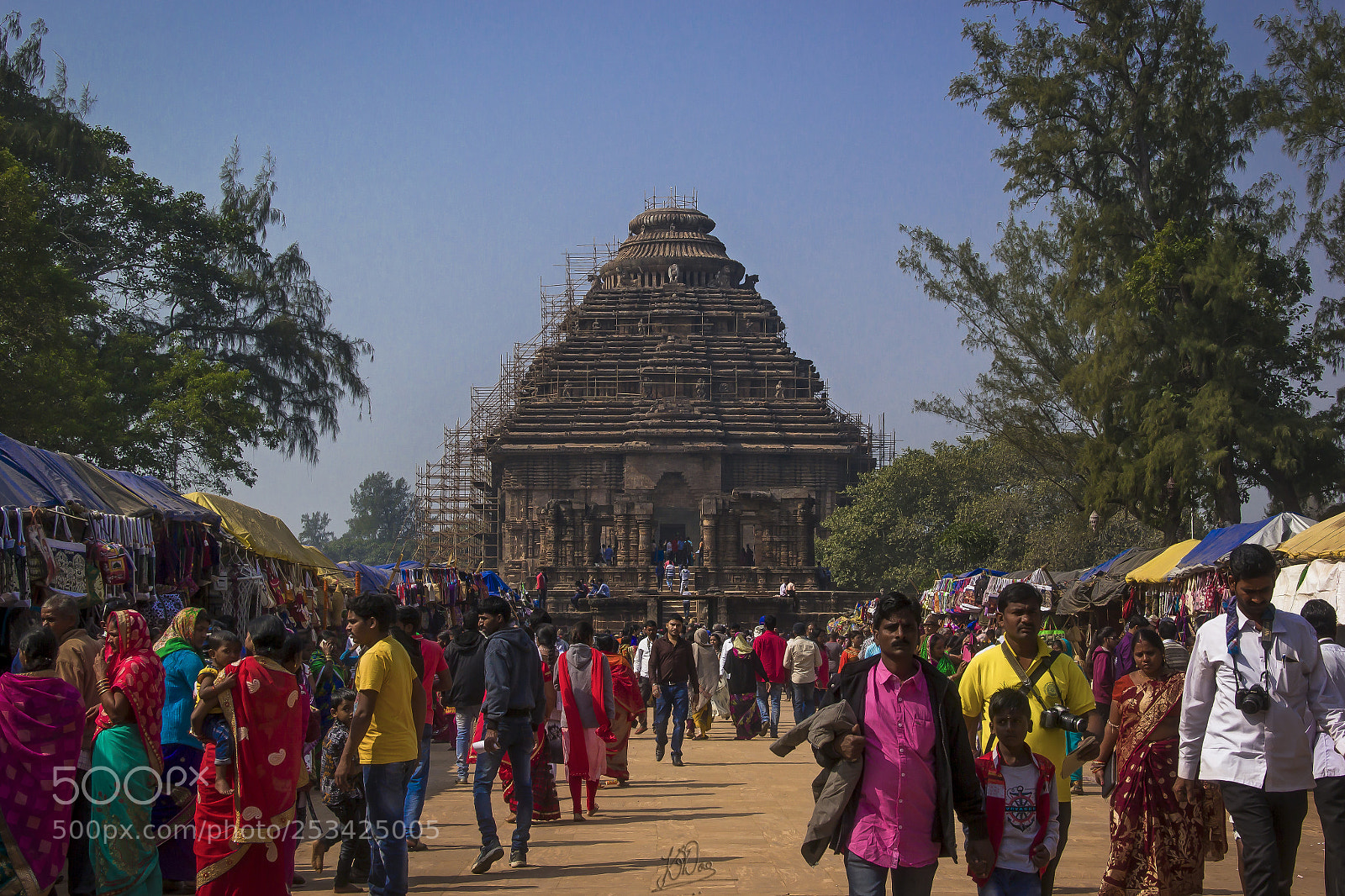 Canon EOS 550D (EOS Rebel T2i / EOS Kiss X4) sample photo. Streets of india photography