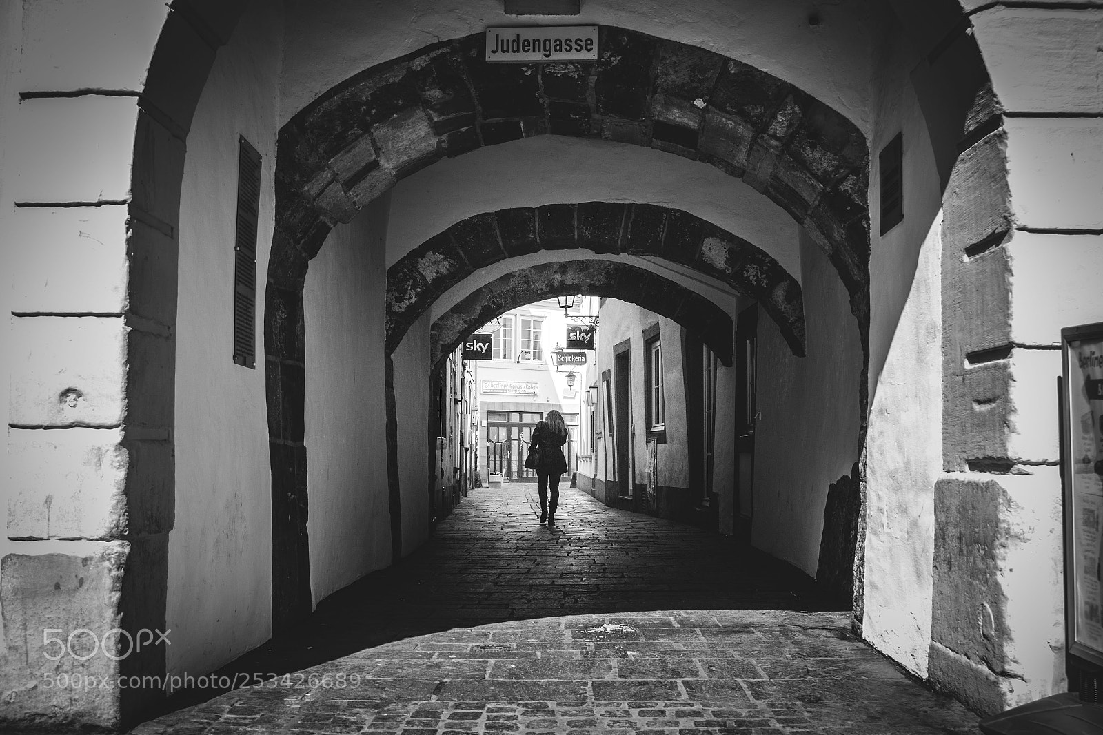 Canon EOS 70D sample photo. Judengasse trier photography