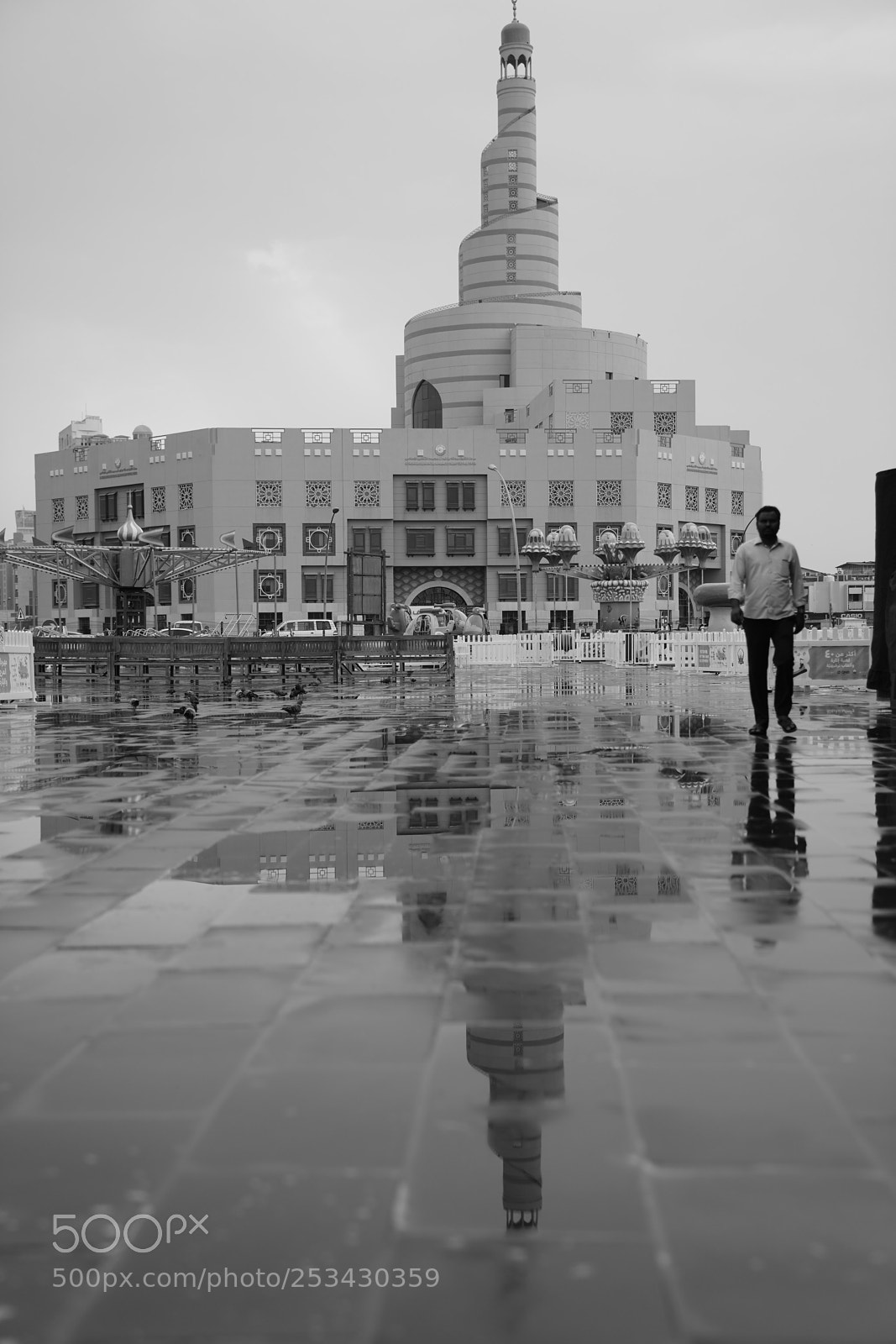 Sony a7R III sample photo. Fanar under the rain  photography