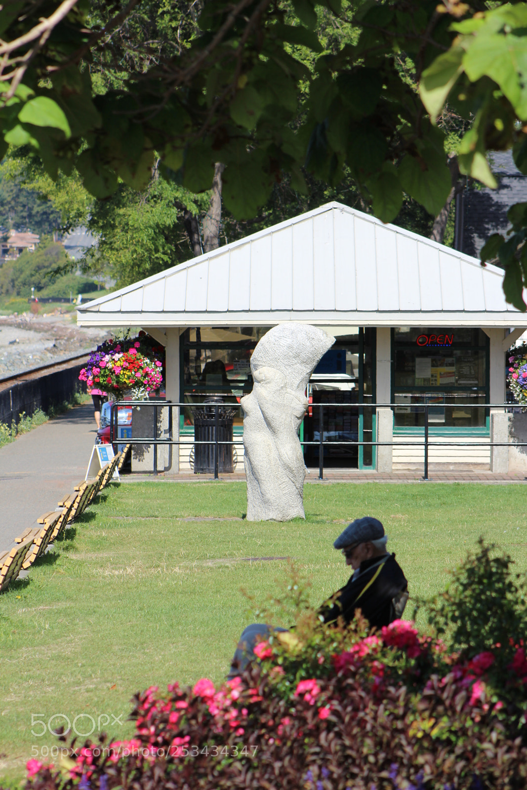 Canon EF 75-300mm f/4-5.6 sample photo. Img photography