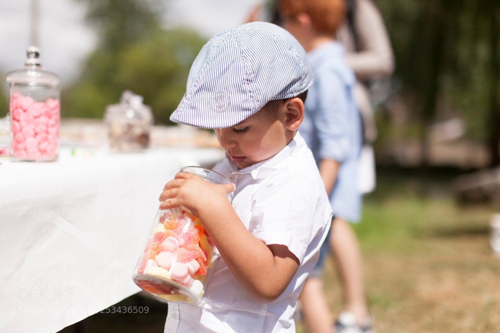 Canon EOS 5D Mark II sample photo. Sweet chilhood.jpg photography