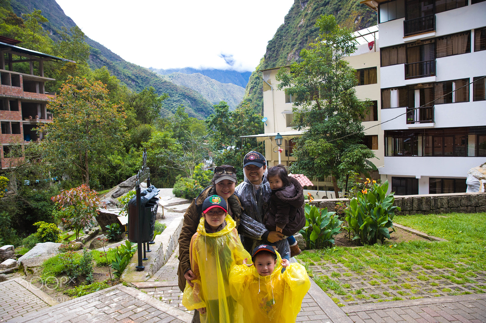 Canon EOS 5D Mark IV sample photo. Machu picchu town photography