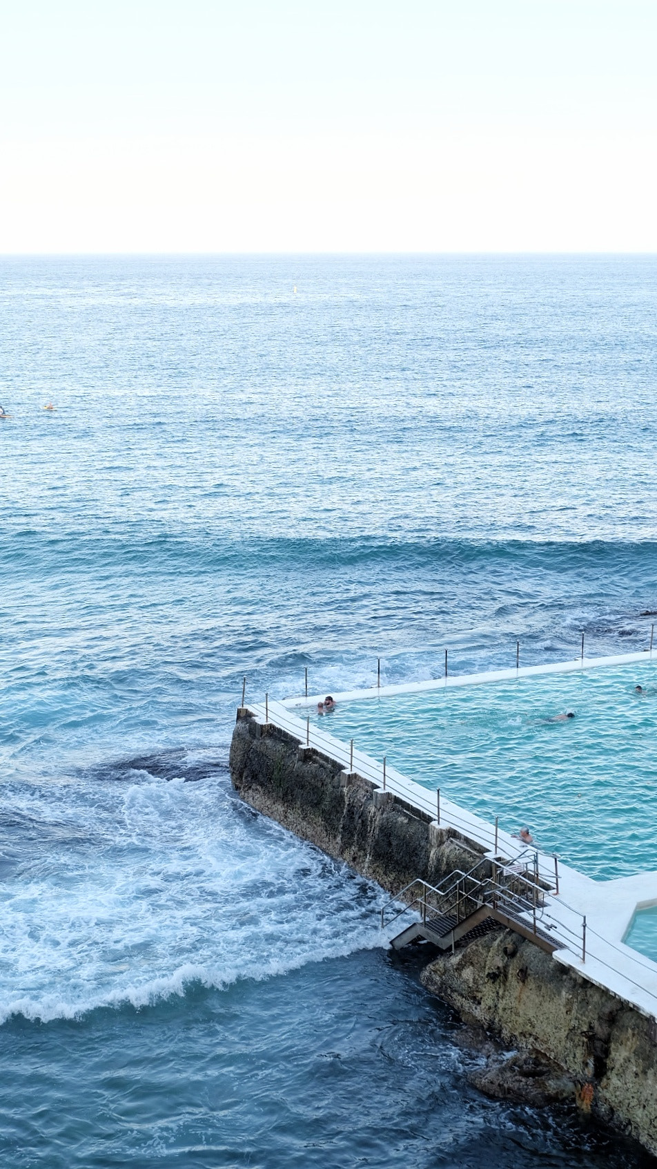 Fujifilm X-A2 sample photo. Blue hues photography