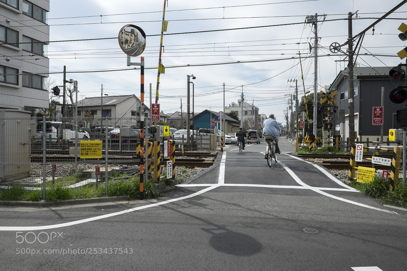Fujifilm X-T1 sample photo. Tokyo.大田区西蒲田　池上7号踏切 photography