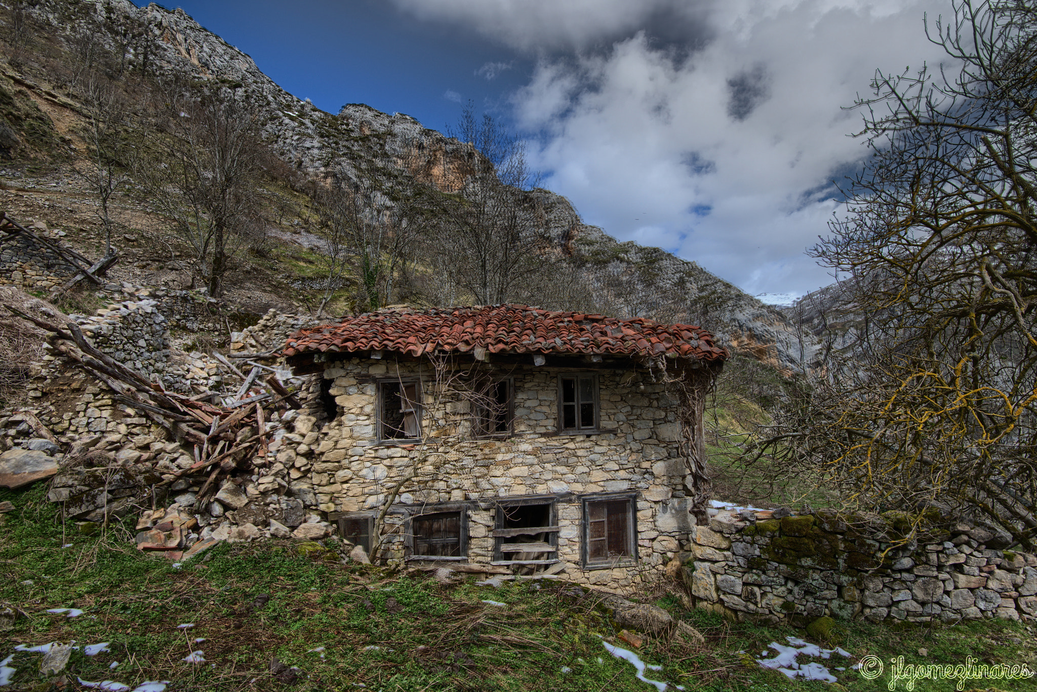 Nikon AF-S Nikkor 16-35mm F4G ED VR sample photo. Los restos de un pueblo photography