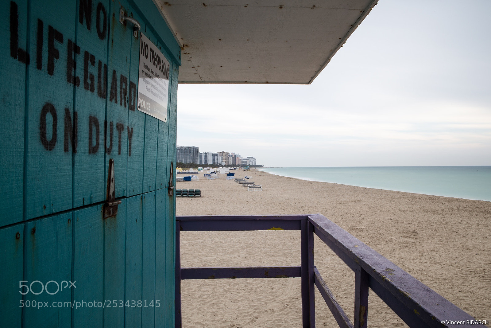 Canon EOS 6D sample photo. Lifeguard tower view at photography