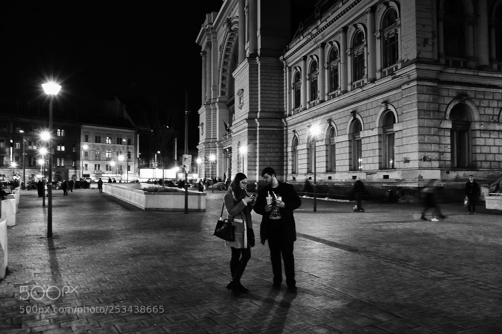 Fujifilm X10 sample photo. Keleti train station photography