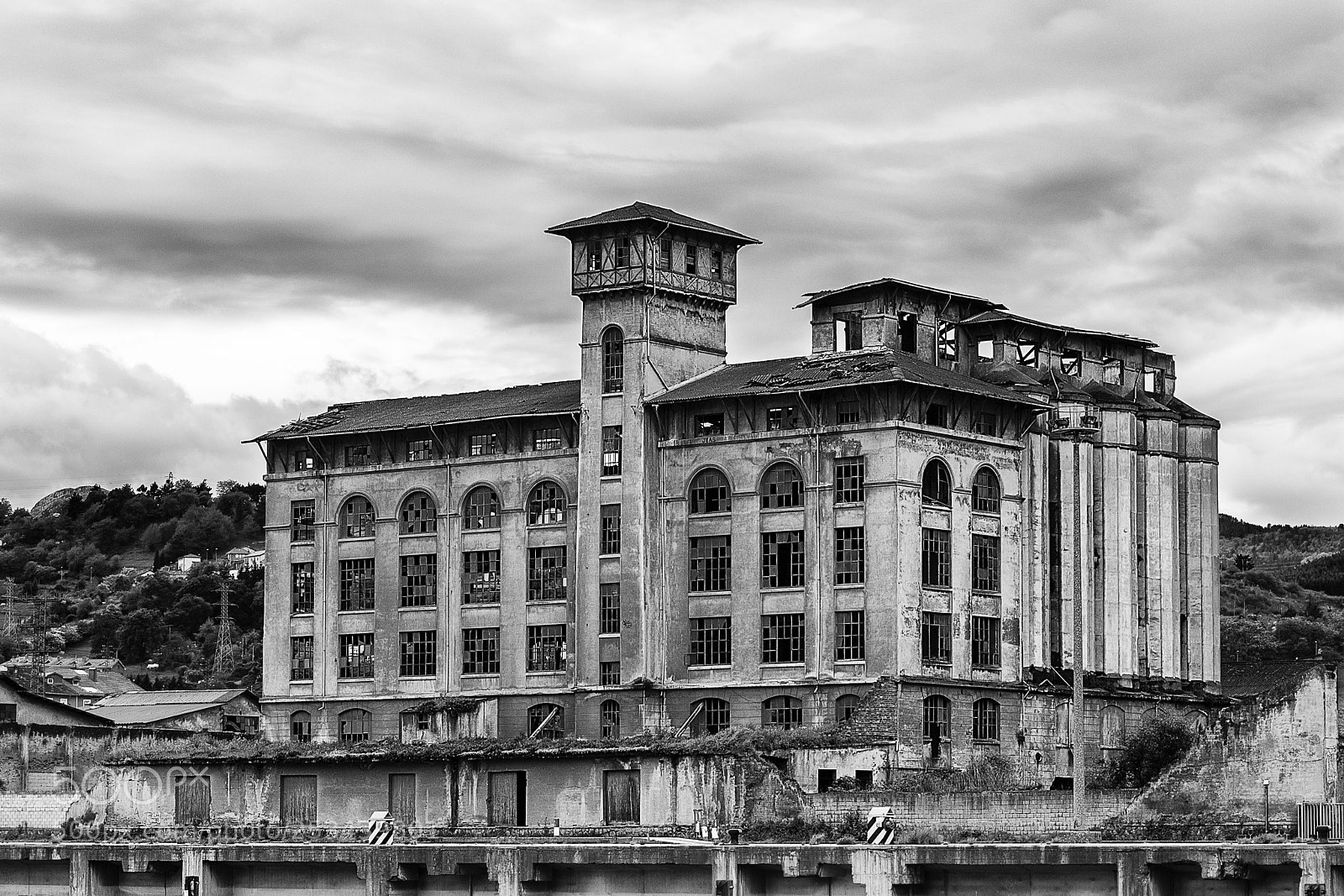 Nikon D300S sample photo. The power of past photography