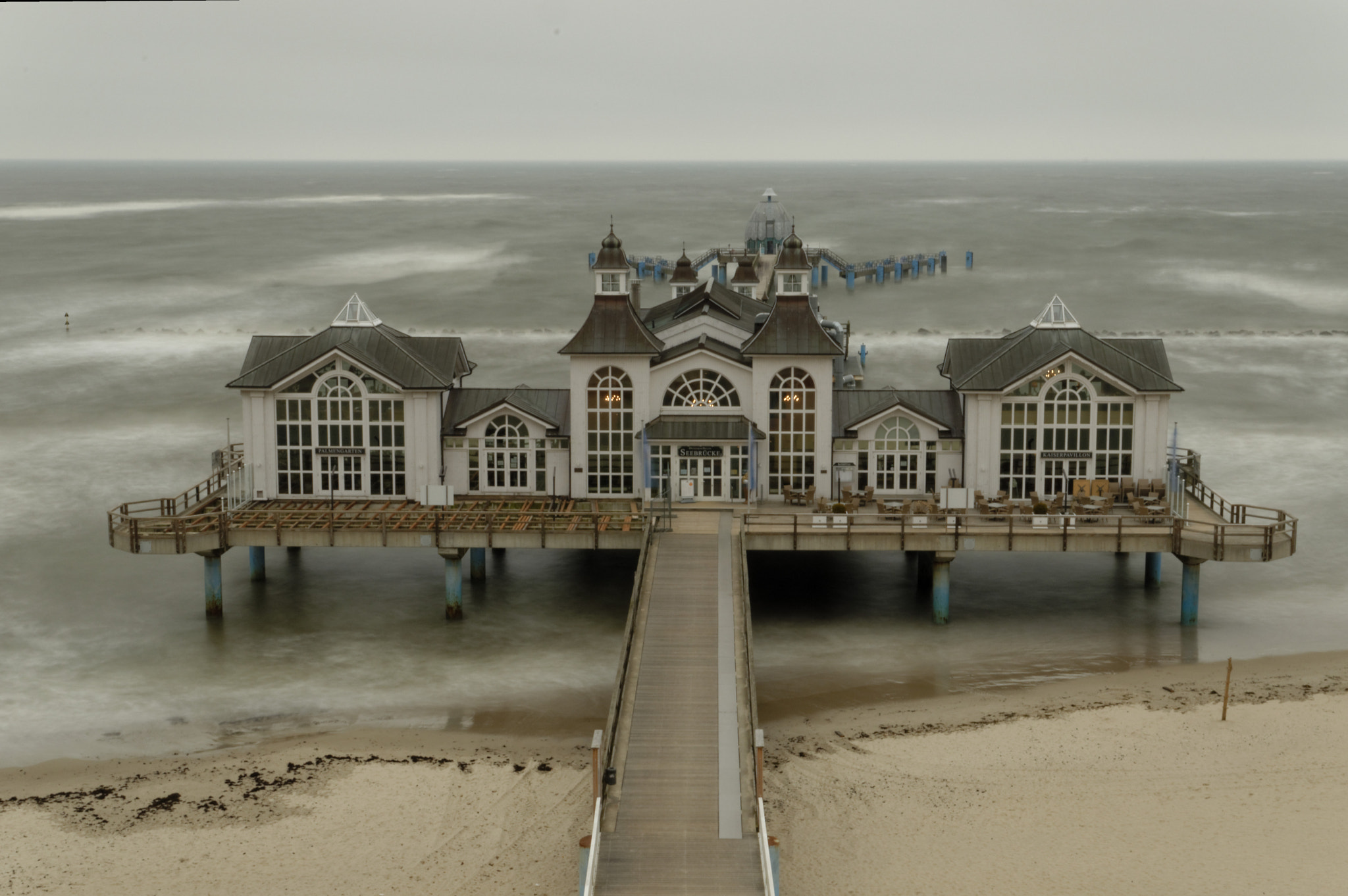 Nikon D3200 sample photo. Seabridge at a storm photography