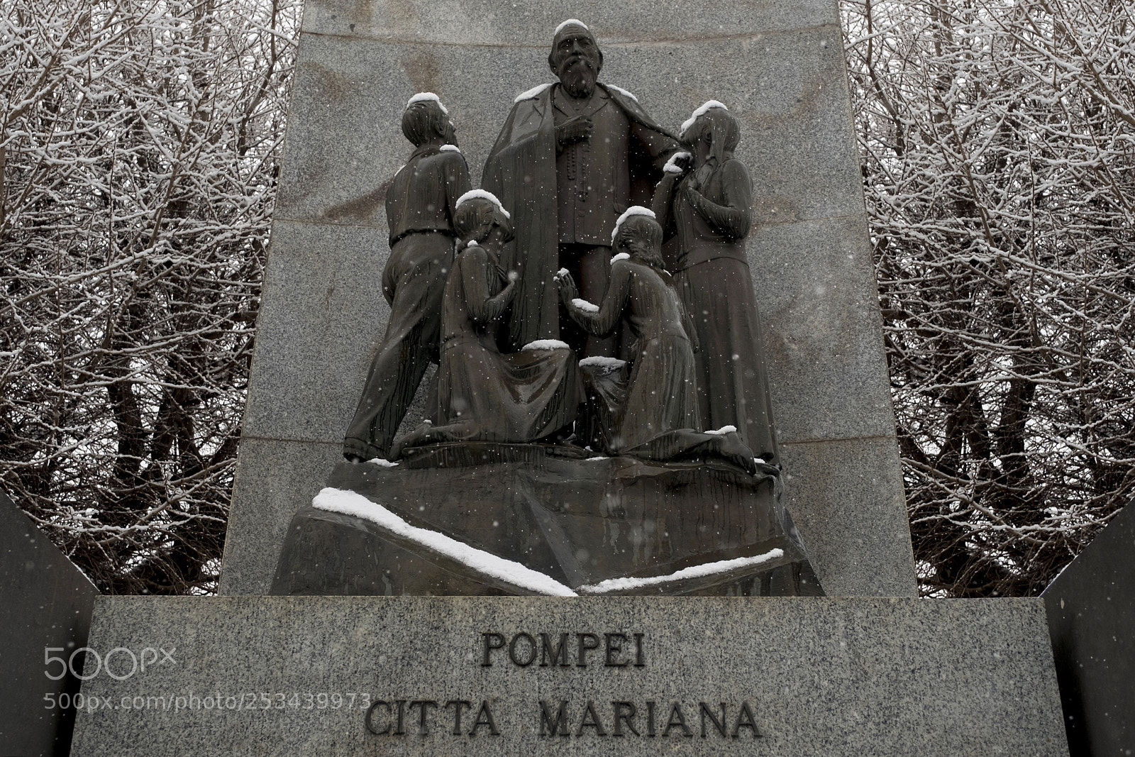 Fujifilm X-T2 sample photo. Statue photography
