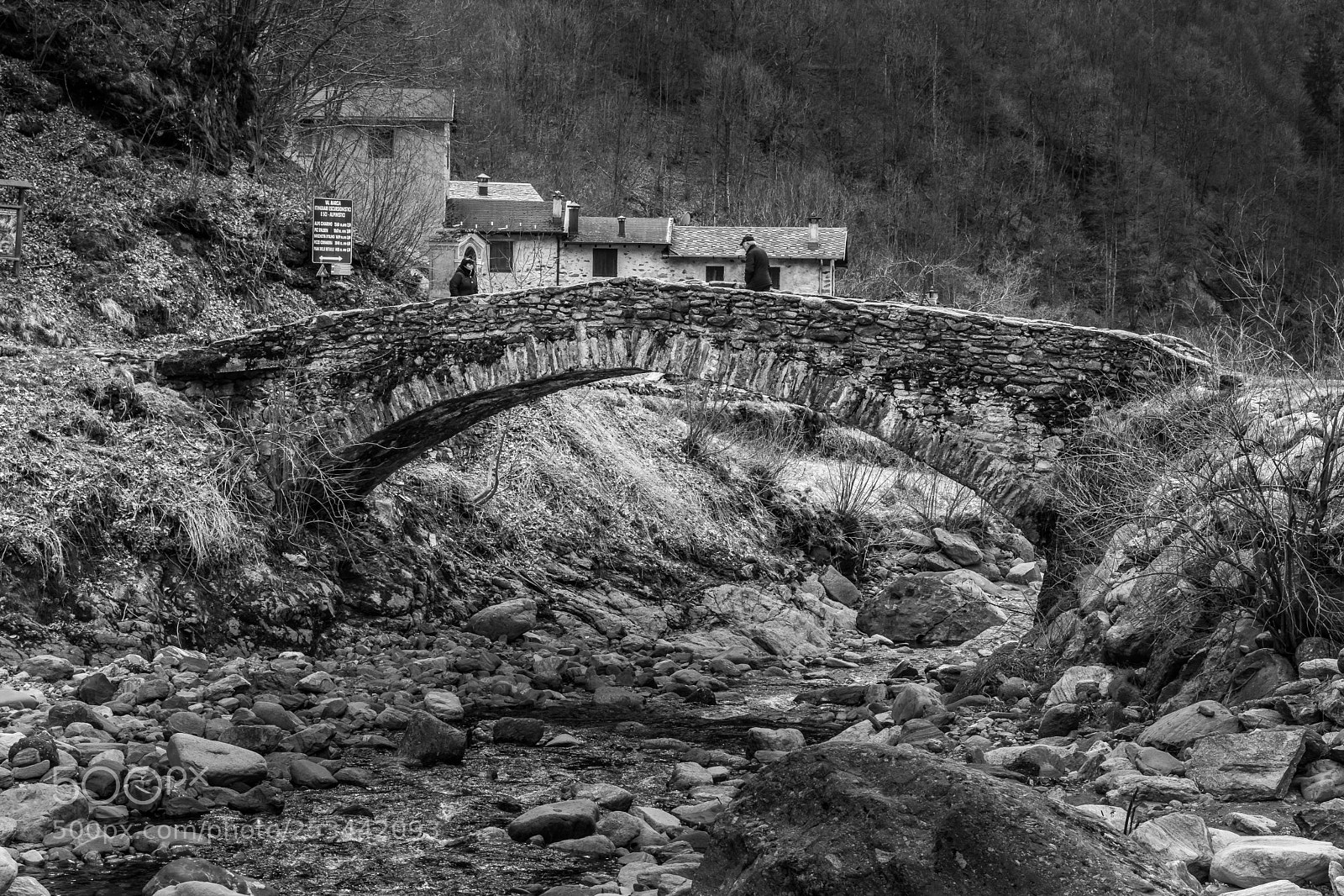 Nikon D7200 sample photo. Old stone bridge photography