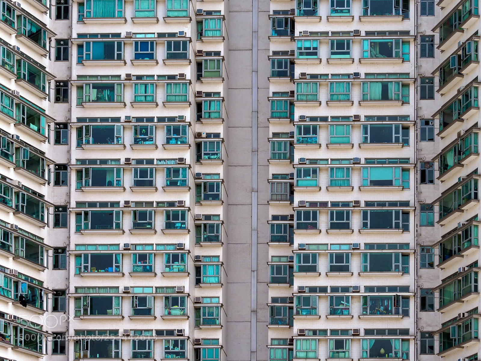 Olympus OM-D E-M1 Mark II sample photo. Architecture massive photography