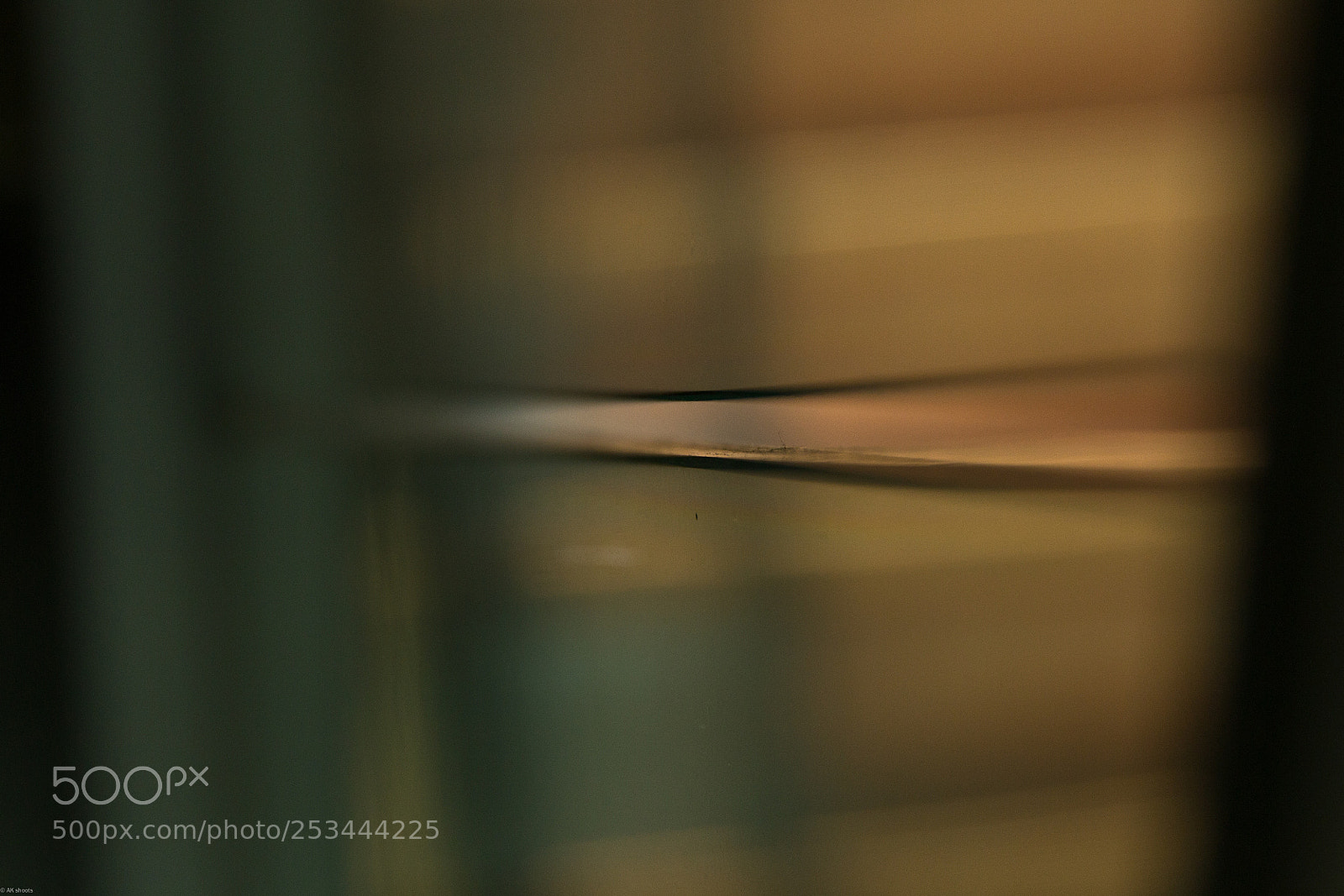 Canon EOS 600D (Rebel EOS T3i / EOS Kiss X5) sample photo. Bended glass photography